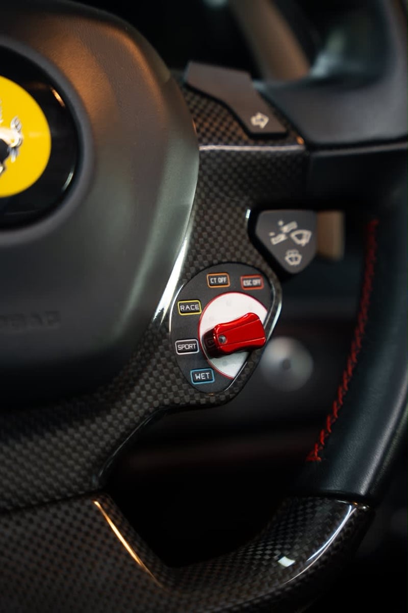 Ferrari 488 Spider 2017 - Foto 5 de 6