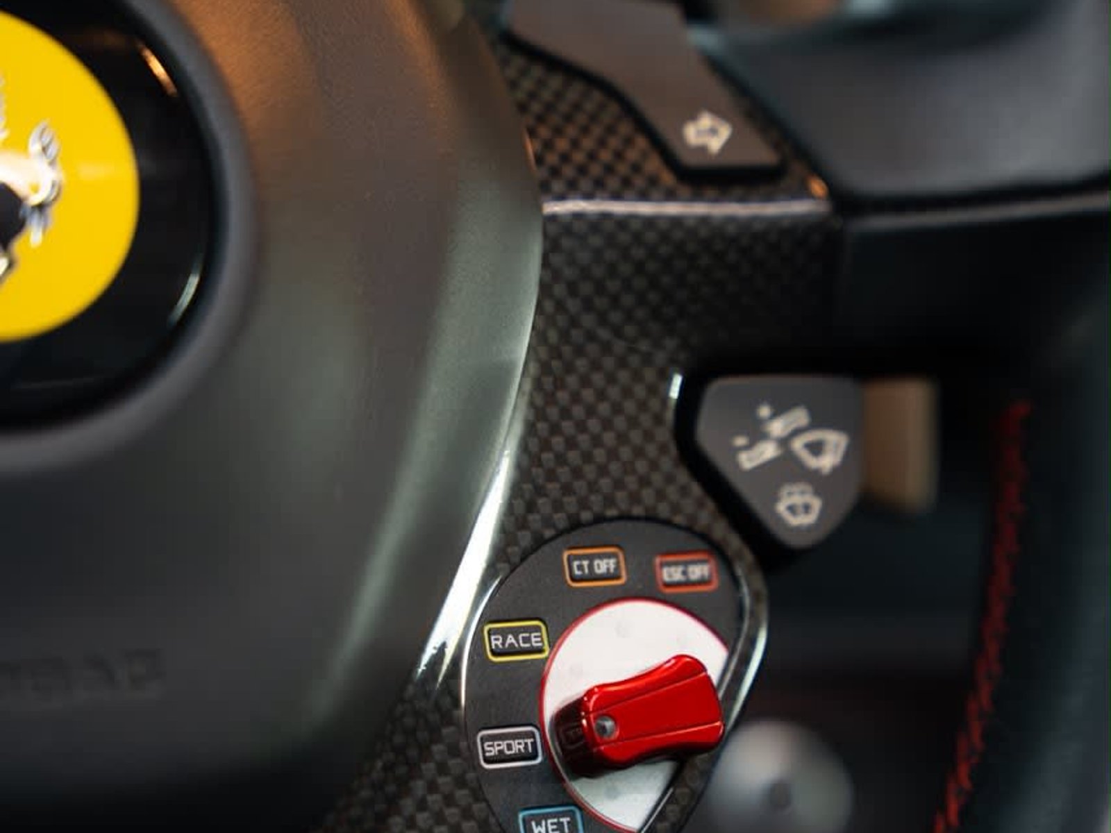 Ferrari 488 Spider 2017 - Foto 5 de 6