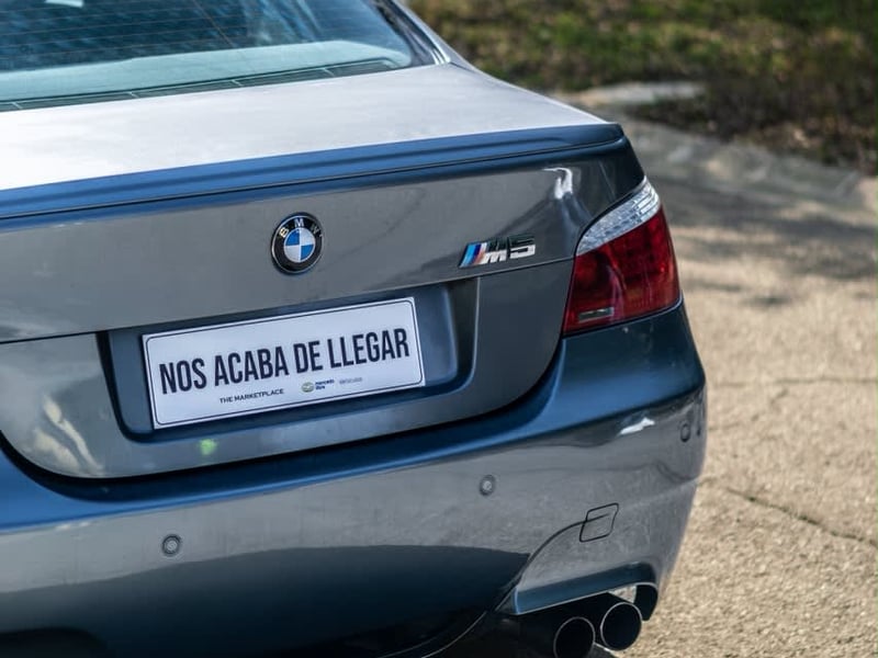 BMW M5 E60 V10 2008 - Imagen 3 de 6