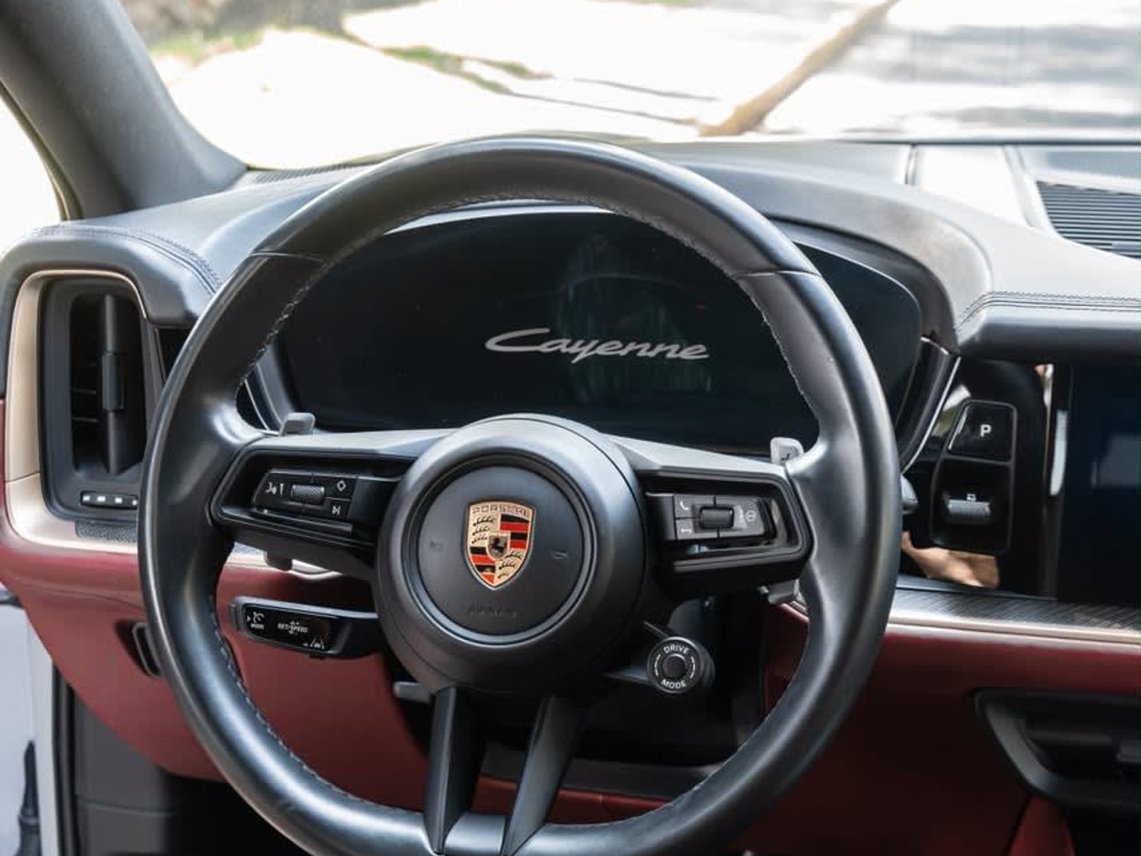 Porsche Cayenne Coupe E-Hybrid 2024 - Foto 2 de 6