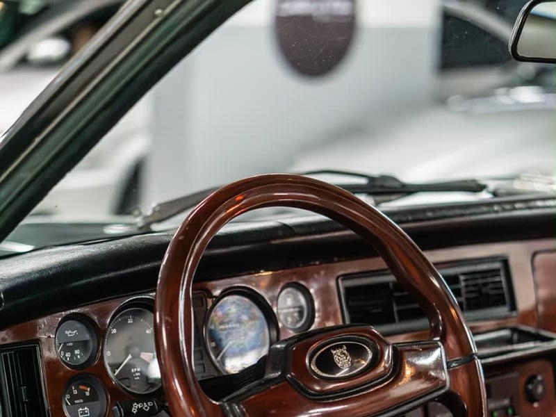 Jaguar XJ6 1985 - Imagen 6 de 6