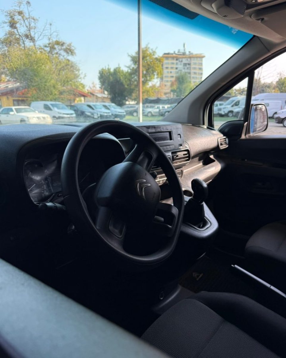 Citroën BERLINGO 2023 - Imagen 9 de 14