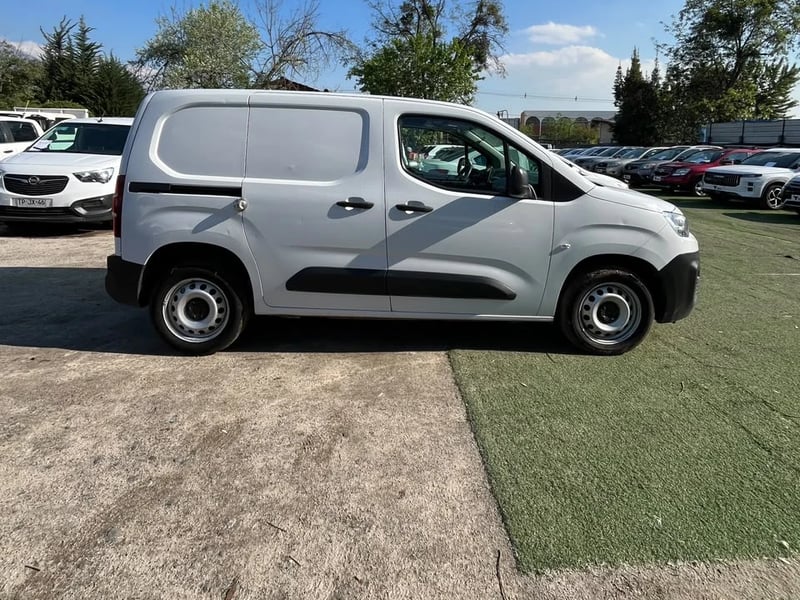 Citroën BERLINGO 2023 - Imagen 4 de 11