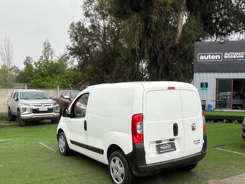 RAM VAN 700 CITY 5P 13 2023 - Imagen 7 de 11