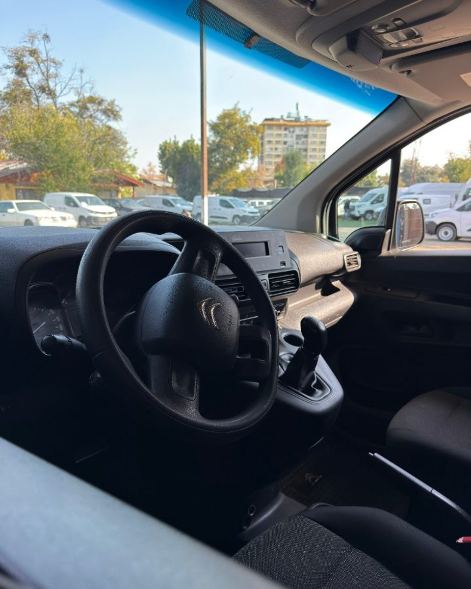 Citroën BERLINGO 2023 - Imagen 9 de 13