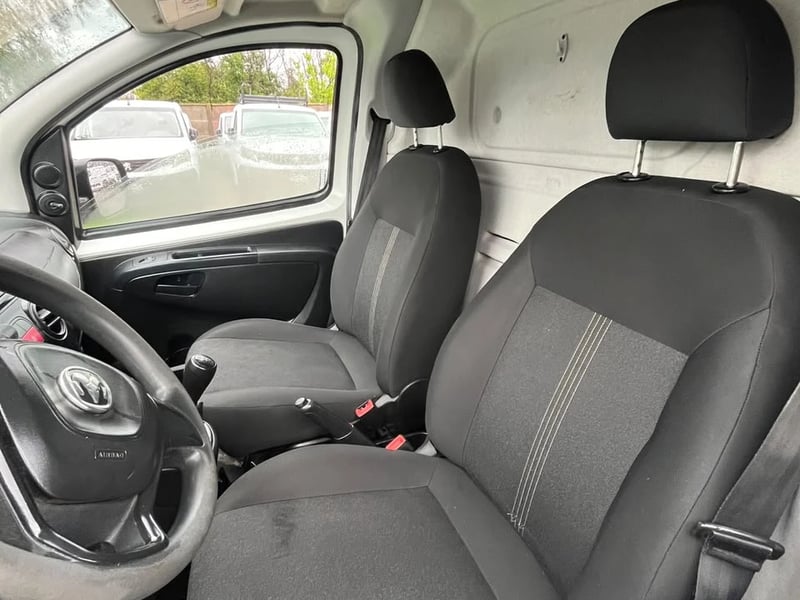 RAM VAN 700 CITY 2023 - Imagen 11 de 11