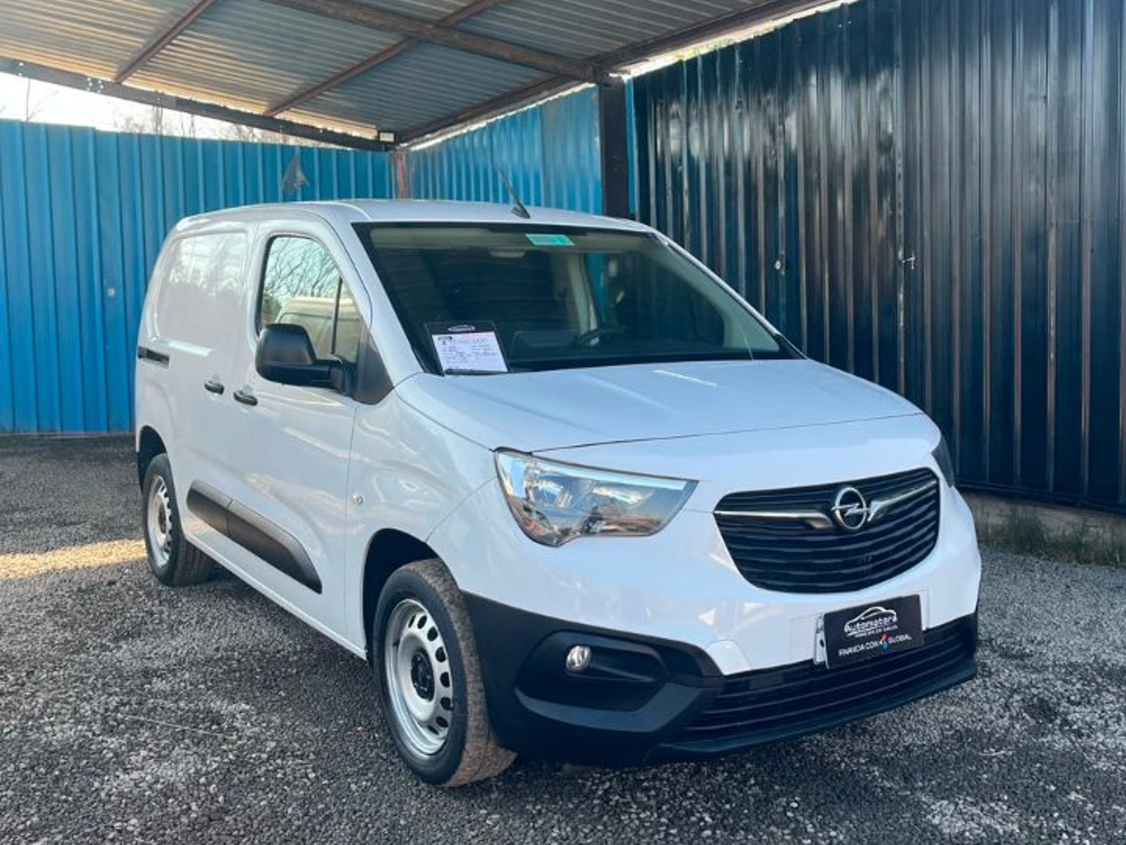 Opel COMBO 2023 - Foto 3 de 9