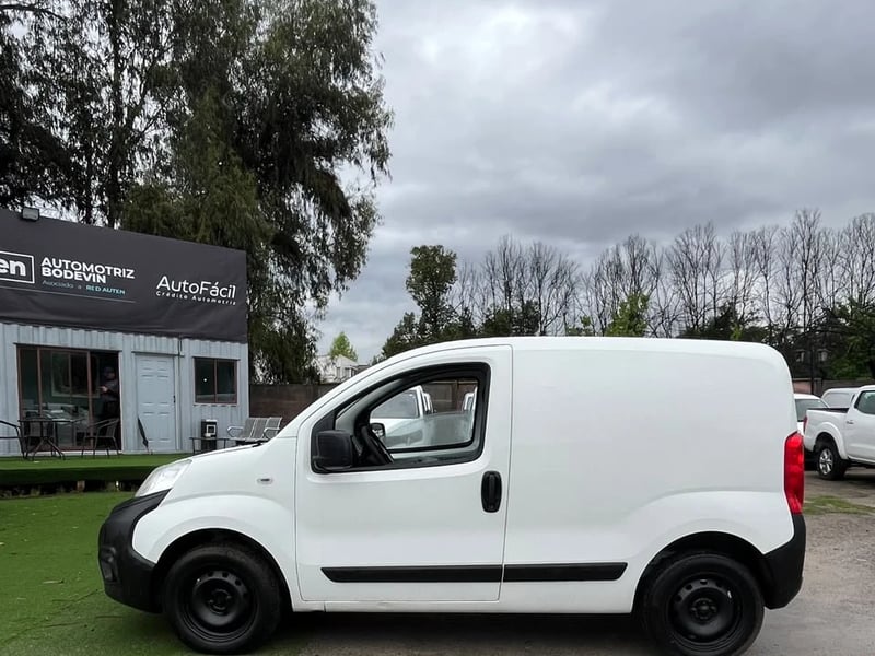 RAM VAN 700 CITY 2023 - Imagen 8 de 11