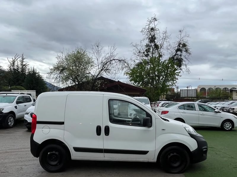 RAM VAN 700 CITY 2023 - Imagen 4 de 11