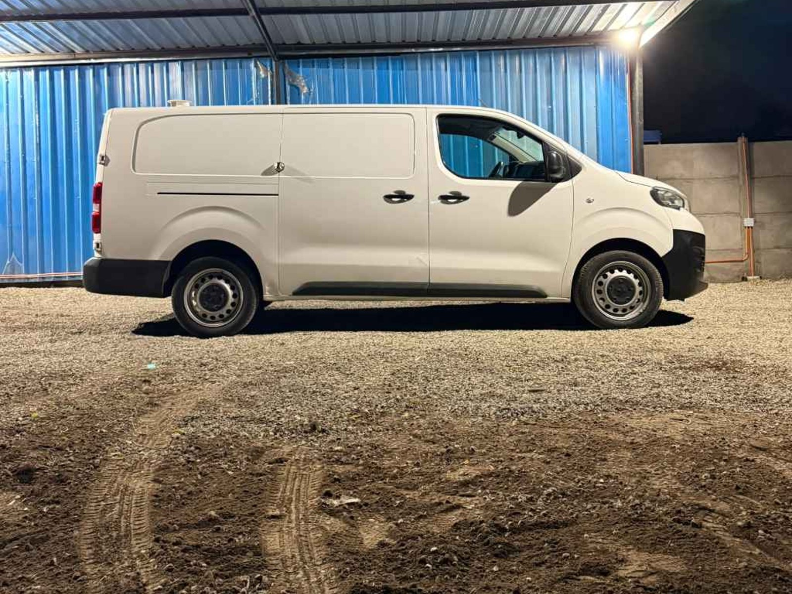 Peugeot EXPERT 2022 - Foto 4 de 12