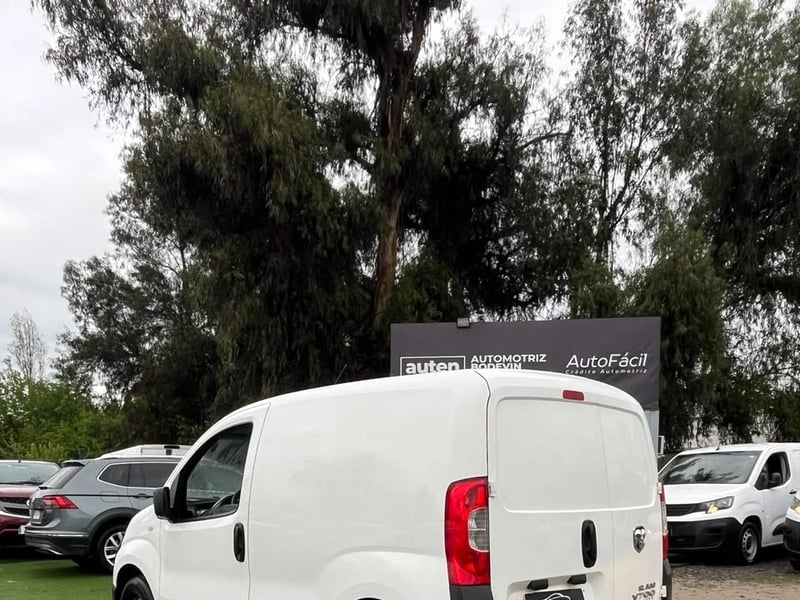 RAM VAN 700 CITY 2023 - Imagen 7 de 11
