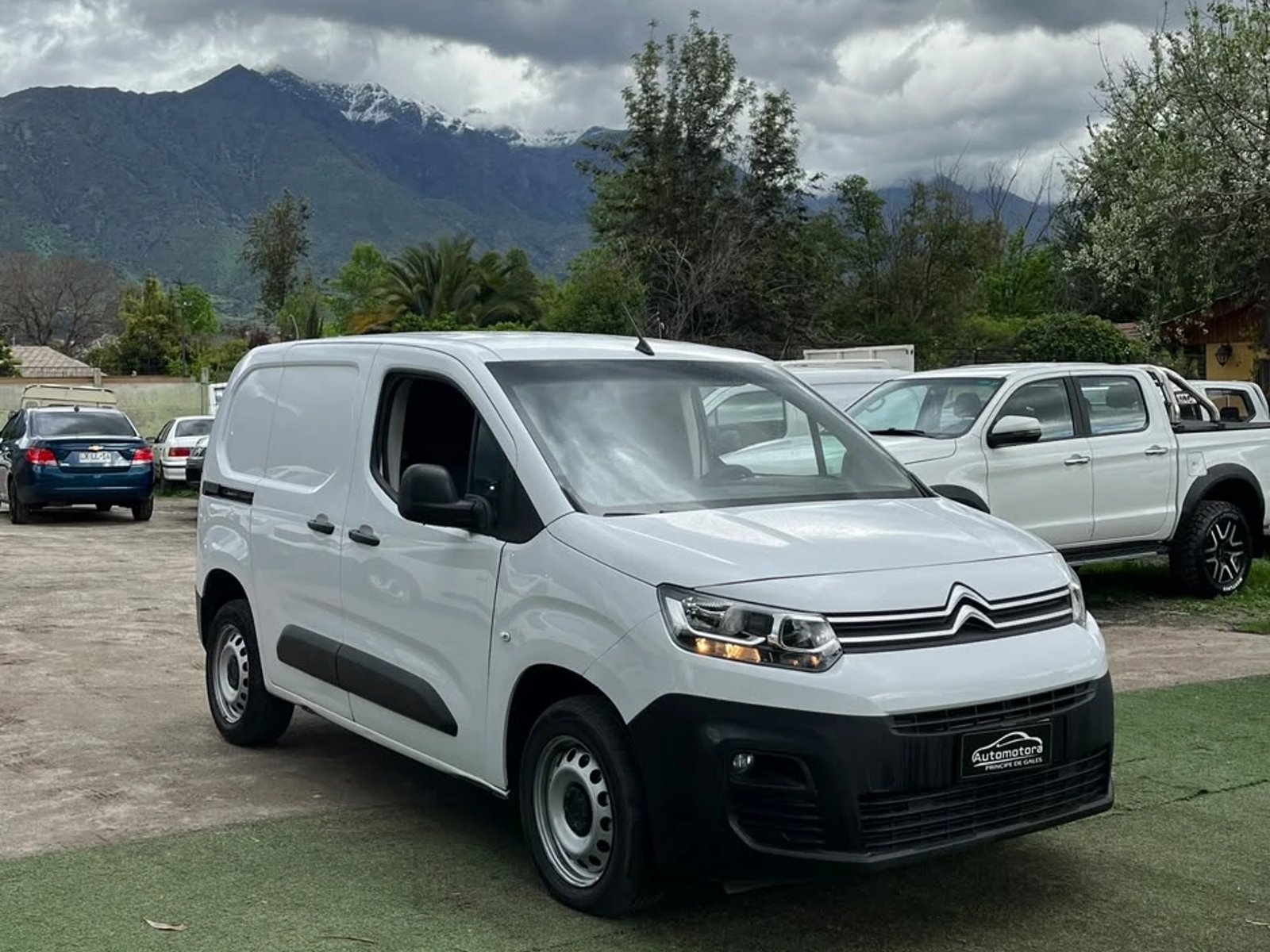 Citroën BERLINGO 1.5 BLUEHDI 2024 - Foto 3 de 11