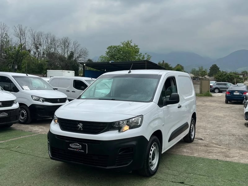 Peugeot PARTNER 2023
