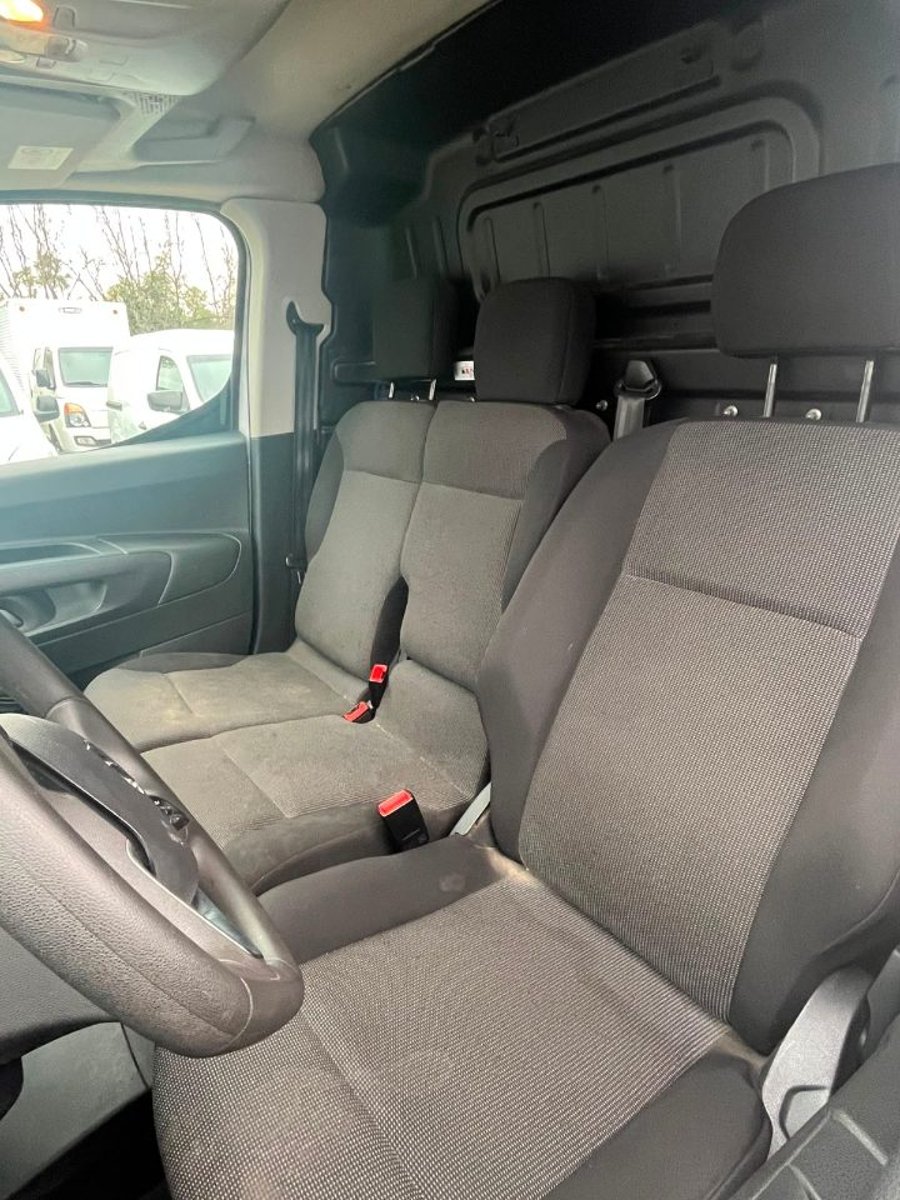 Opel COMBO 2024 - Imagen 9 de 9
