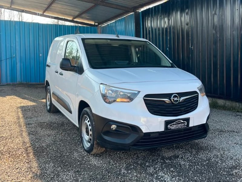 Opel COMBO 1.6 2023 - Imagen 3 de 10