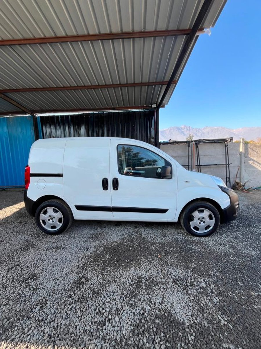 RAM VAN 700 2023 - Imagen 4 de 10