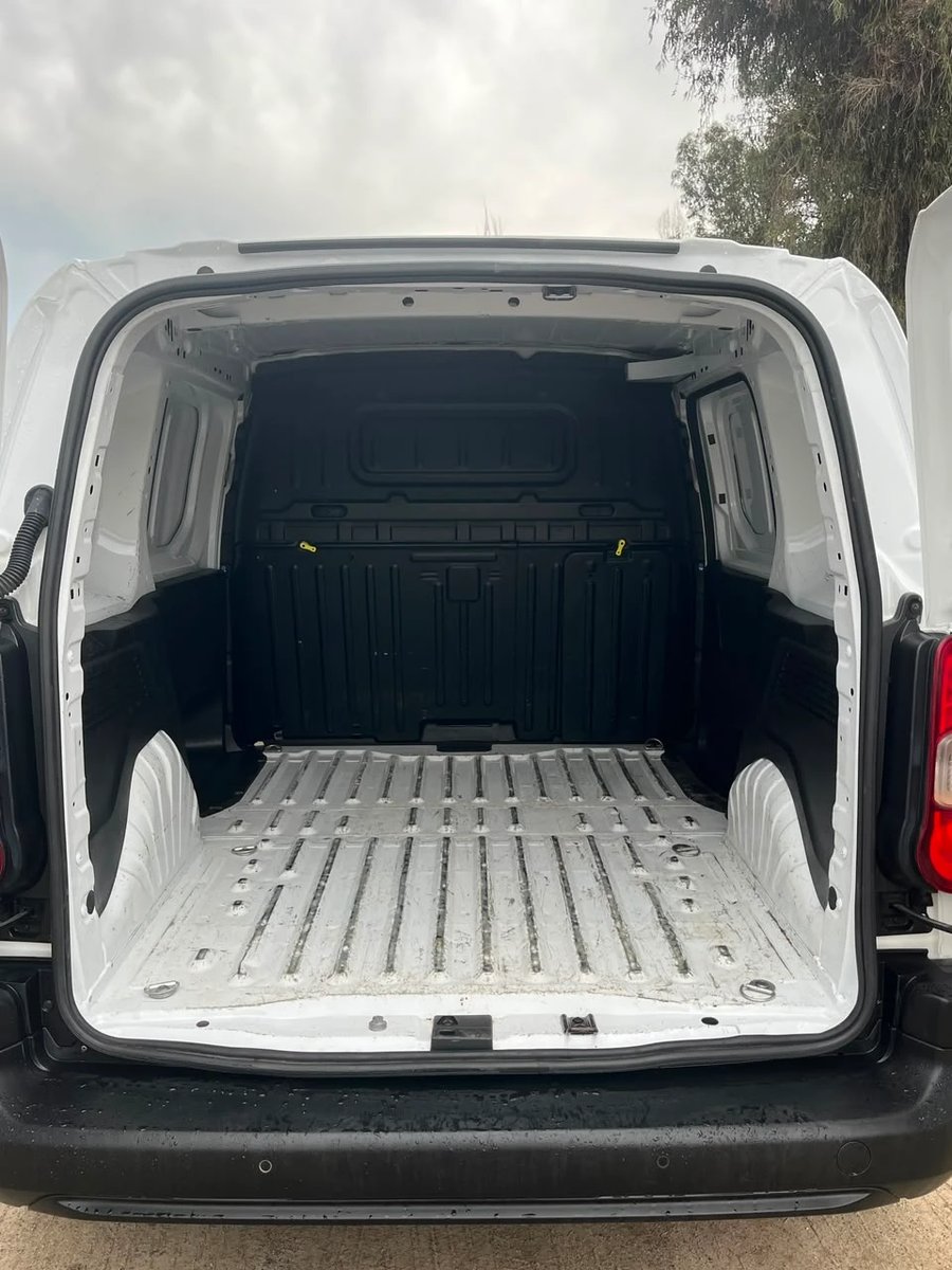 Opel COMBO 1.5 2024 - Imagen 9 de 11