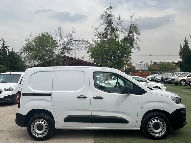 Peugeot PARTNER 1.5 BLUEHDI 2023 - Imagen 4 de 11