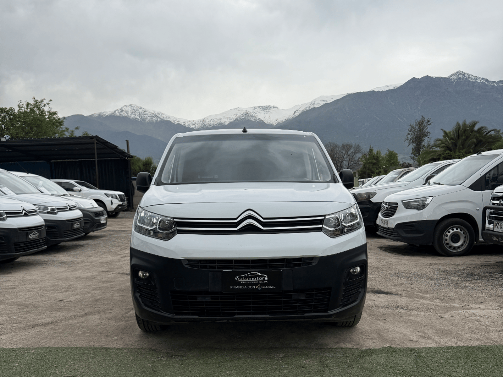 Citroën BERLINGO 1.5 2024 - Foto 2 de 8