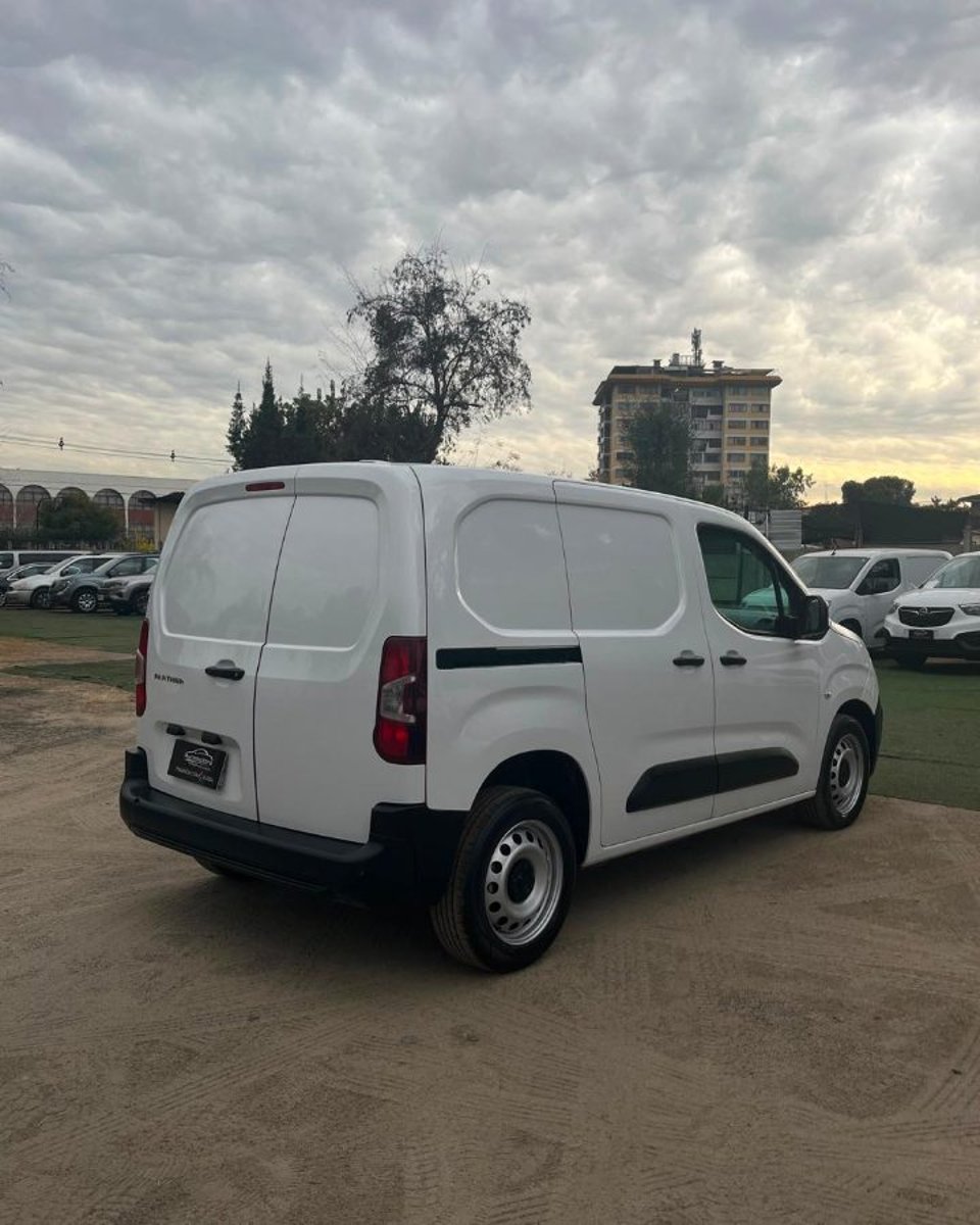 Peugeot PARTNER 2023 - Imagen 5 de 11