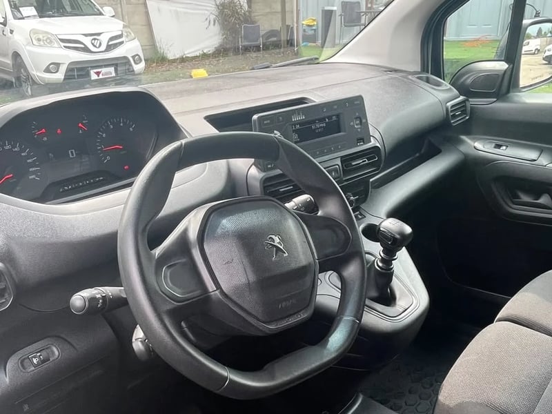 Peugeot PARTNER 1.5 BLUEHDI 2023 - Imagen 9 de 11