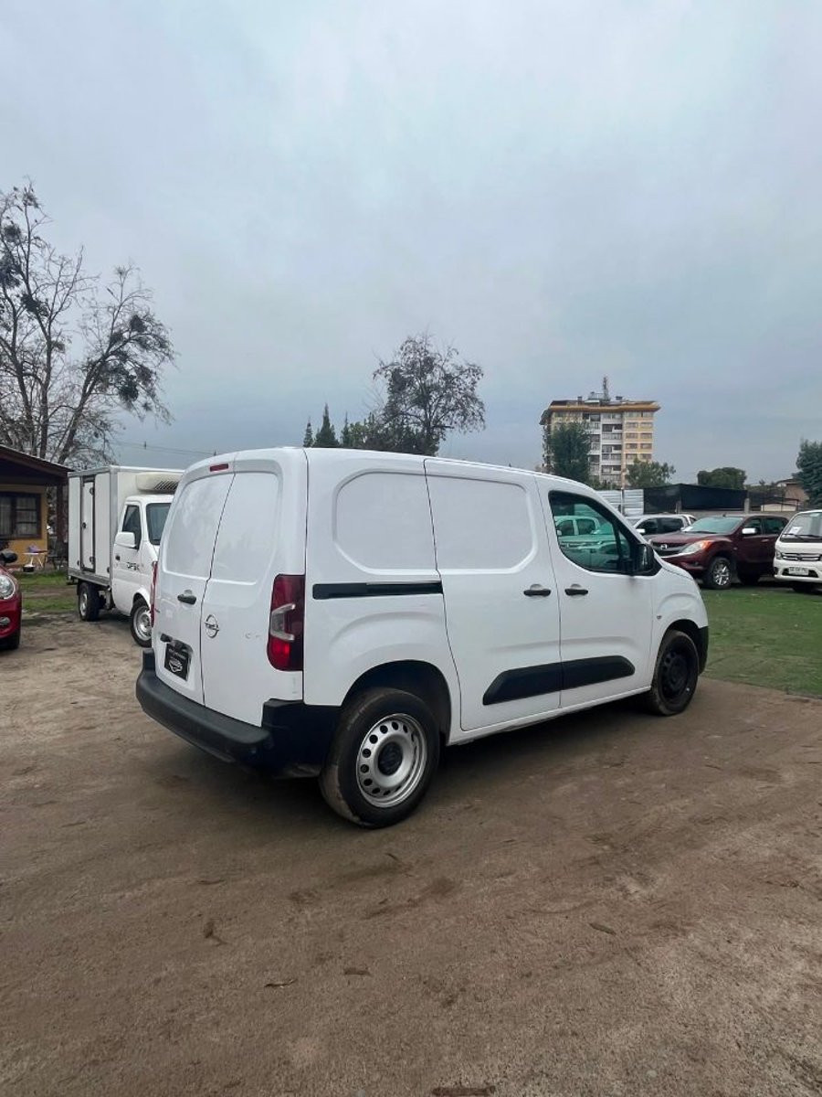 Opel COMBO 2024 - Imagen 5 de 9