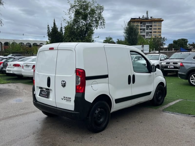 RAM VAN 700 CITY 2023 - Imagen 5 de 11