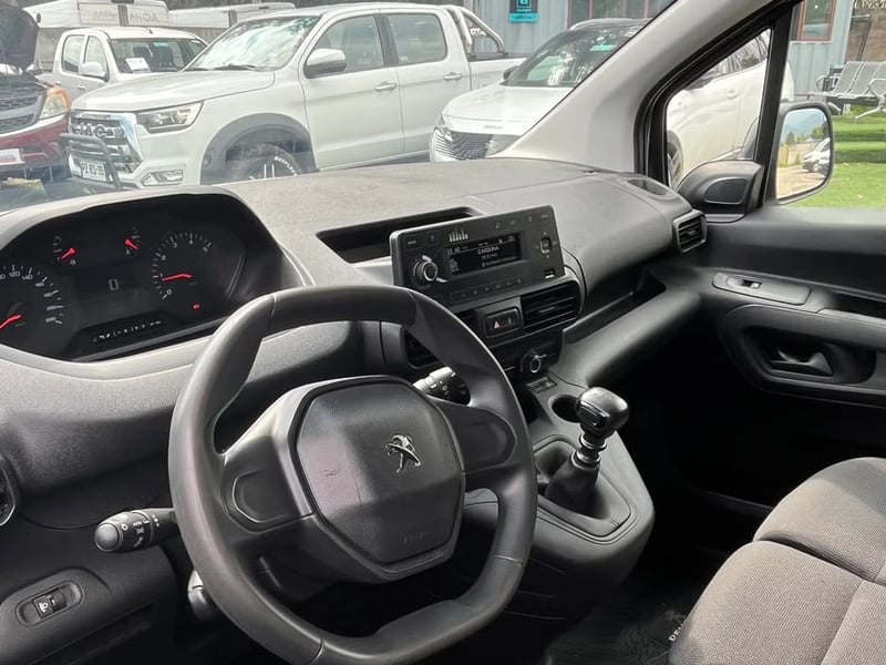 Peugeot PARTNER 1.5 BLUEHDI 2023 - Imagen 10 de 11