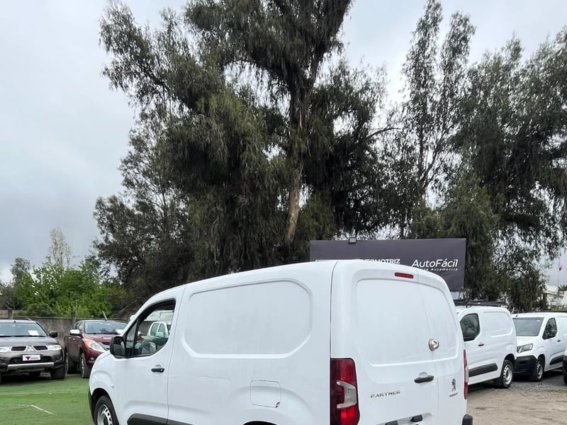 Peugeot PARTNER HDI 1.6 L1 2023 - Imagen 8 de 11