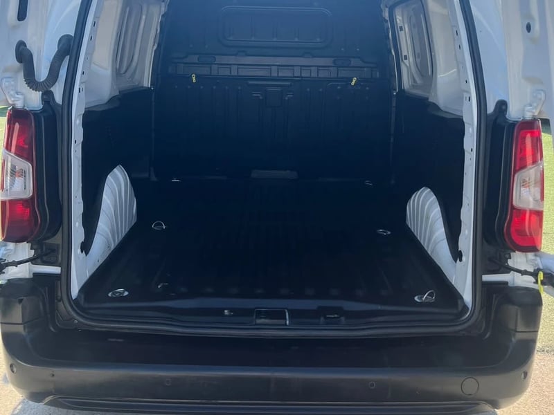 Citroën BERLINGO 1.5 BLUEHDI 2023 - Imagen 8 de 10