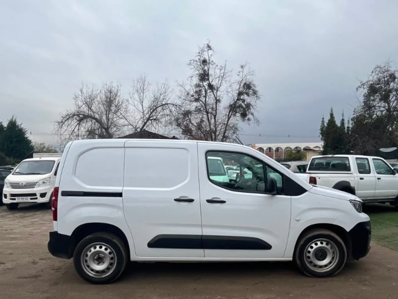 Peugeot PARTNER 1.5 L1 2023 - Imagen 4 de 9