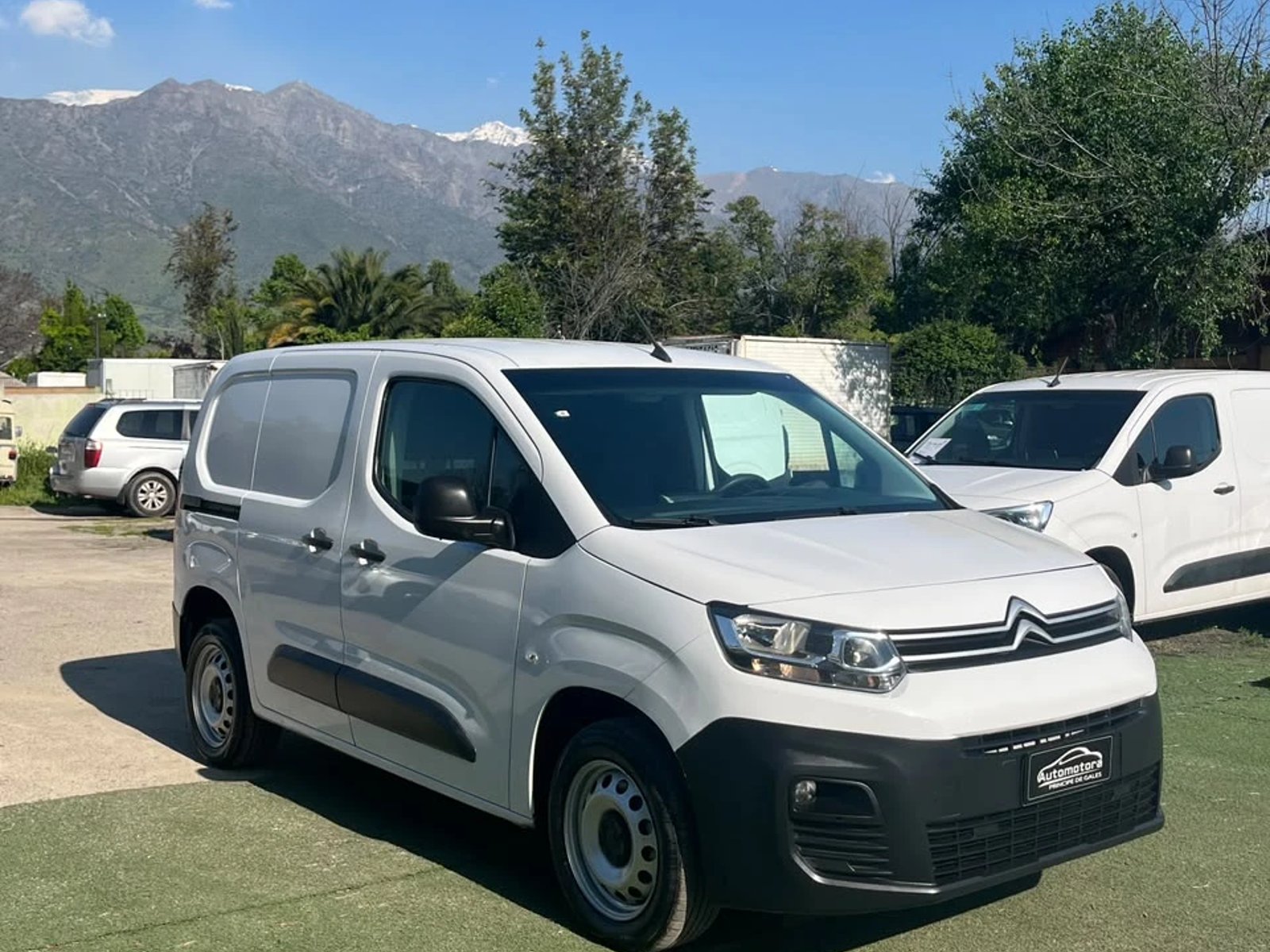 Citroën BERLINGO 1.5 BLUEHDI 2023 - Foto 3 de 10