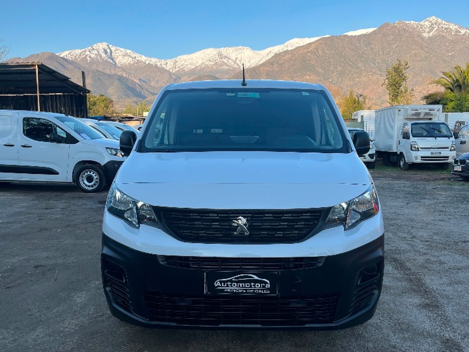 Peugeot PARTNER HDI 92 L1 1.6LTS 2023 - Foto 2 de 9
