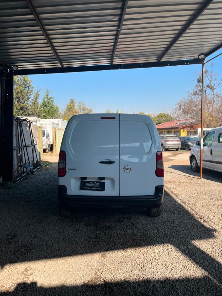 Opel COMBO 2023 - Imagen 7 de 10