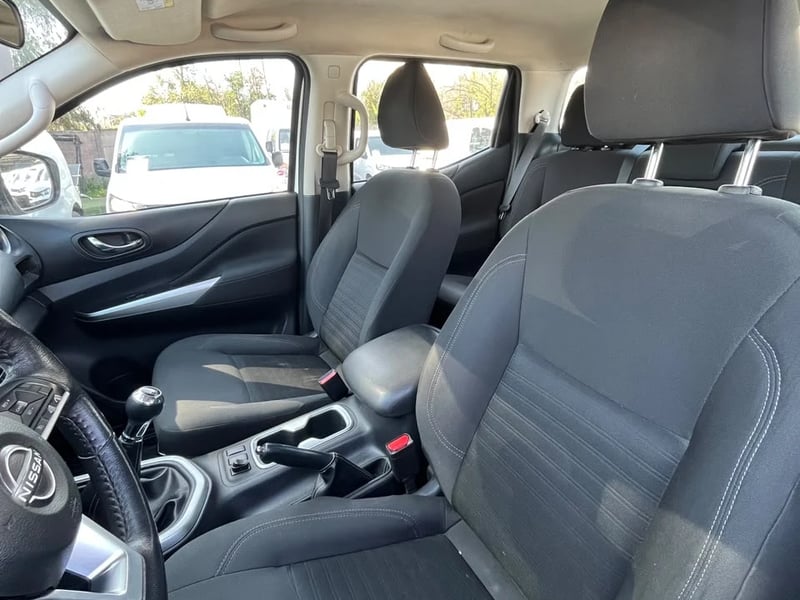 Nissan NAVARA 2023 - Imagen 9 de 11