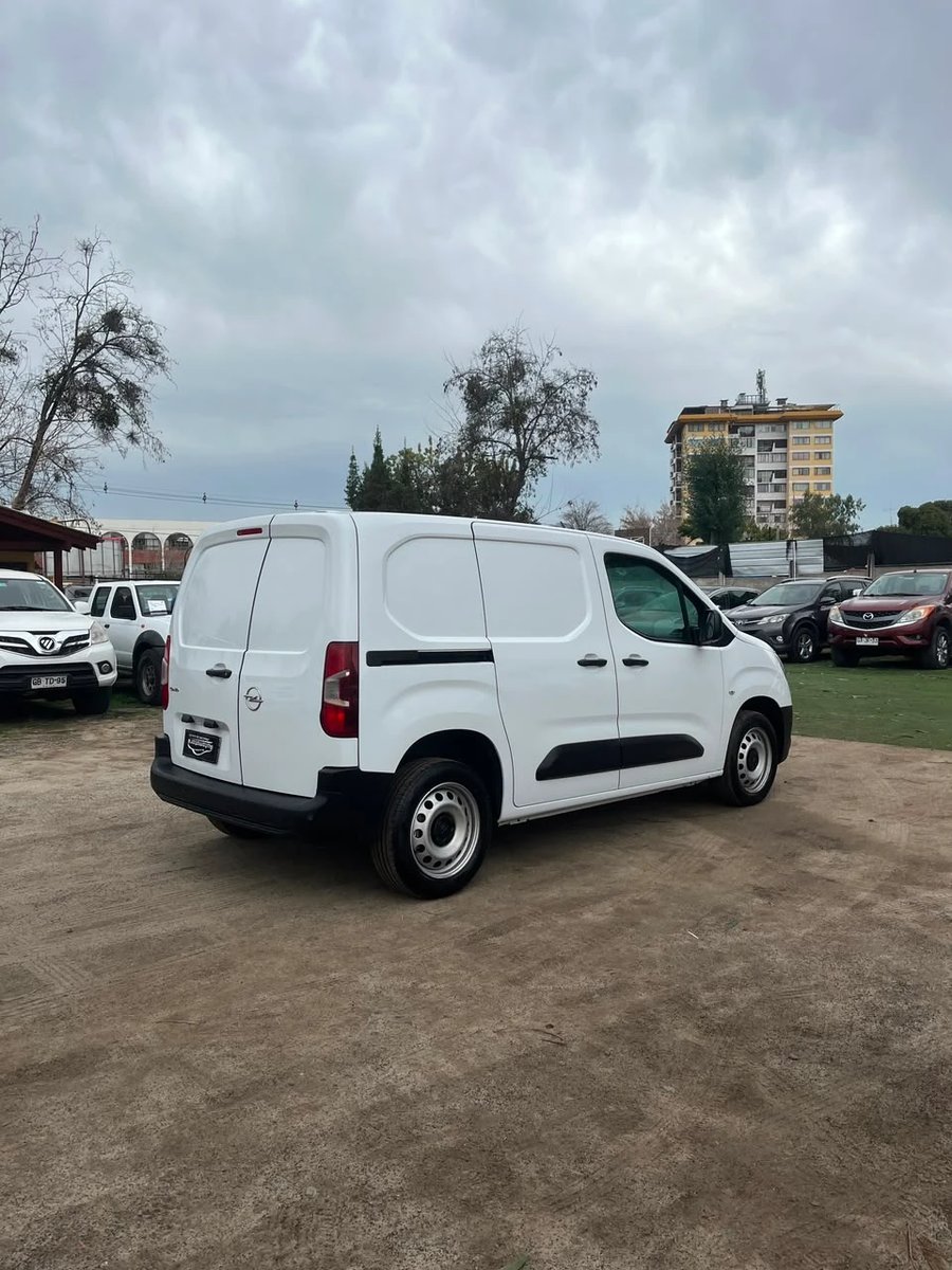 Opel COMBO 1.5 2024 - Imagen 5 de 11