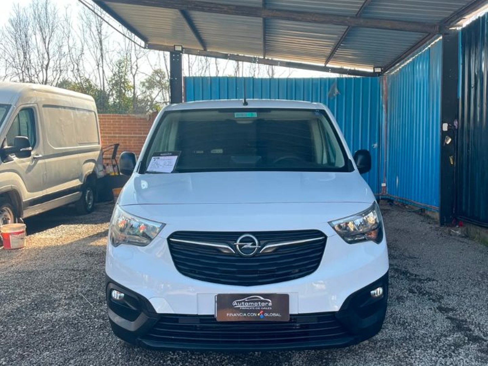 Opel COMBO 2023 - Foto 2 de 9
