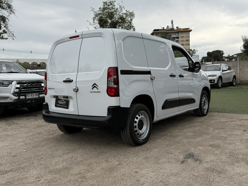 Citroën BERLINGO 1.5 2024 - Imagen 4 de 8