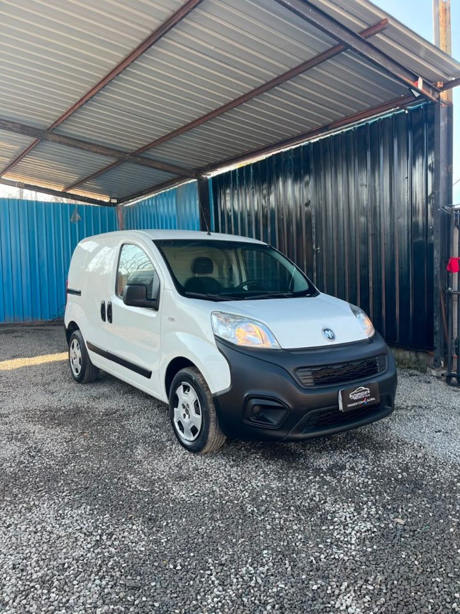 RAM VAN 700 2023 - Imagen 3 de 10