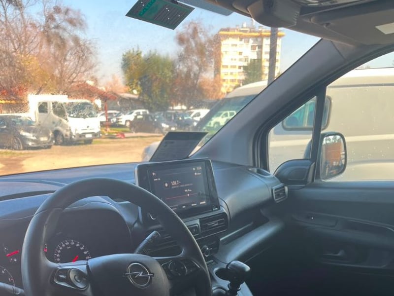 Opel COMBO 1.5 2023 - Imagen 9 de 9