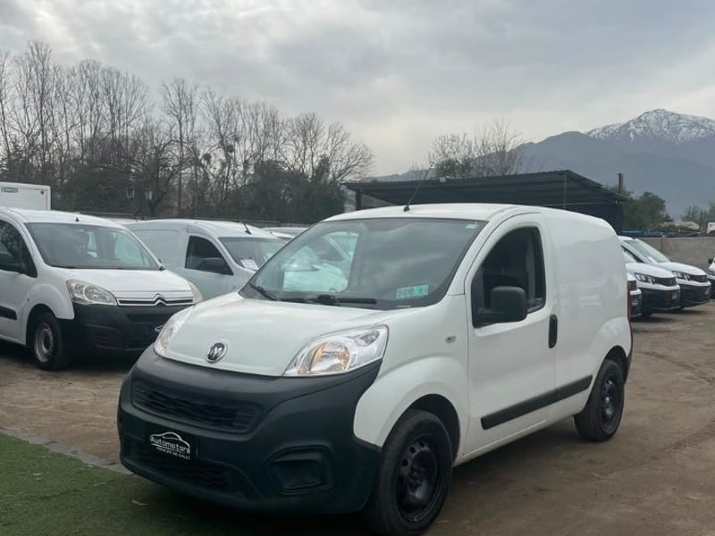 RAM VAN 700 2022