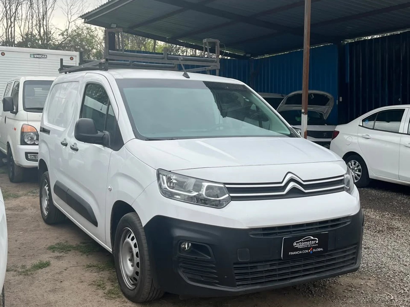 Citroën BERLINGO 2023 - Foto 3 de 4