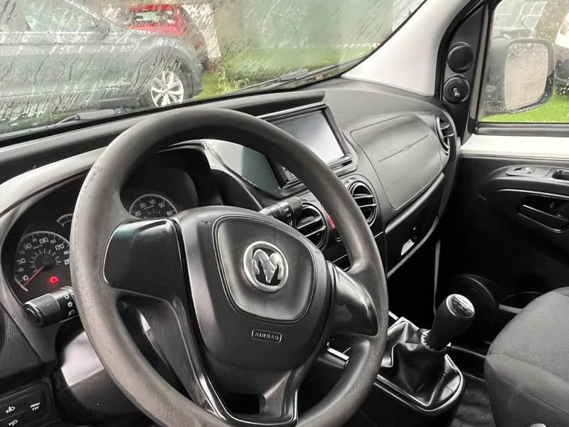 RAM VAN 700 CITY 2023 - Imagen 10 de 11