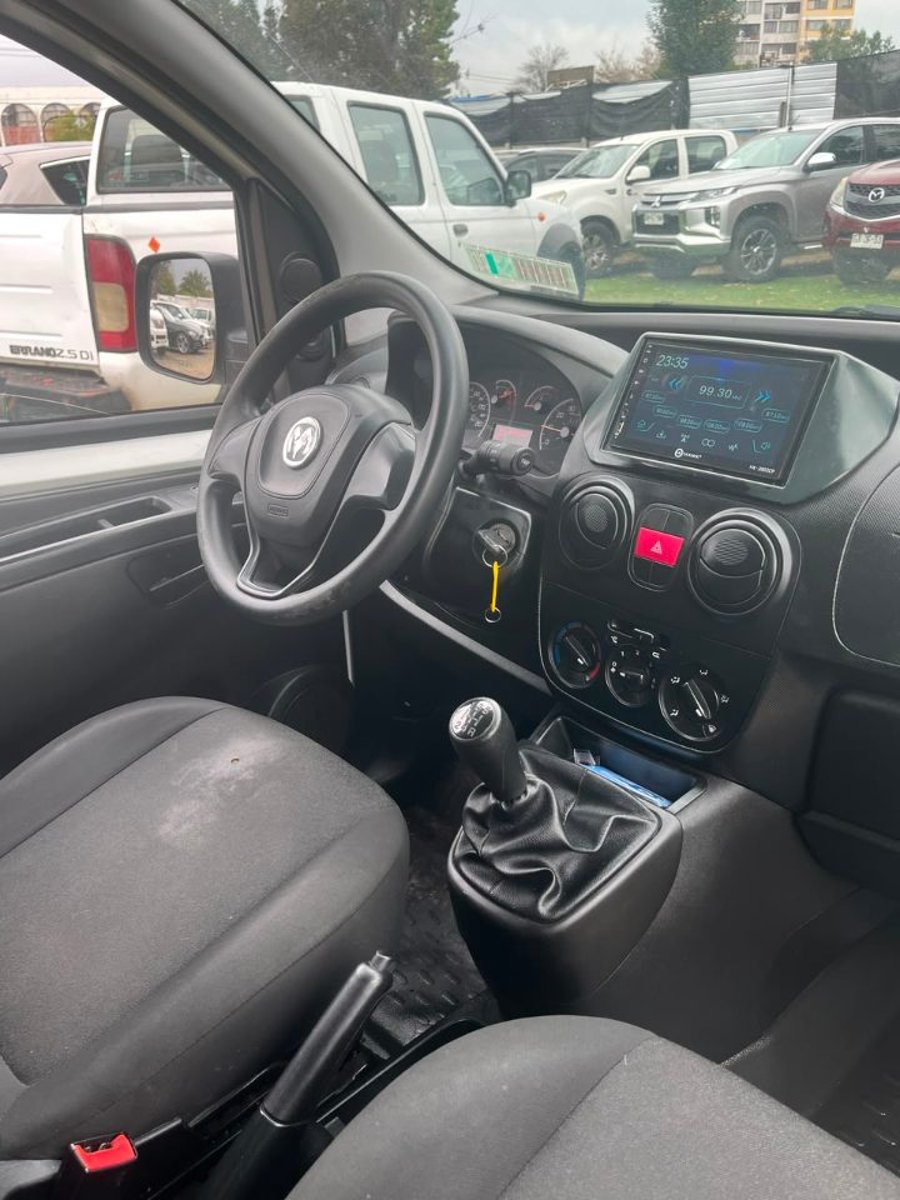 RAM VAN 700 2022 - Imagen 10 de 10