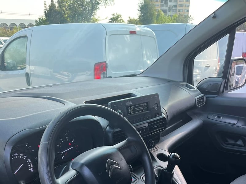 Citroën BERLINGO 1.6 HDI 2022 - Imagen 9 de 10