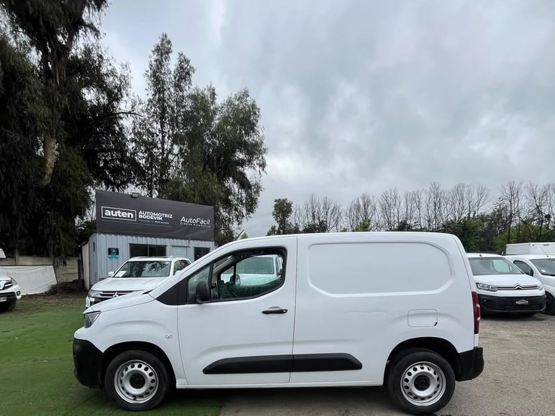 Peugeot PARTNER HDI 1.6 L1 2023 - Imagen 9 de 11
