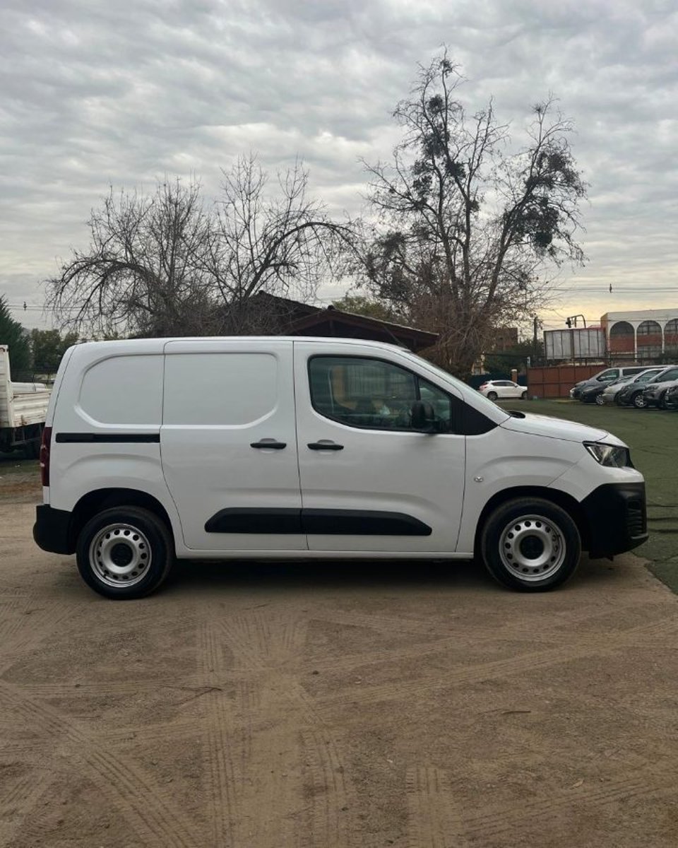 Peugeot PARTNER 2023 - Imagen 4 de 11