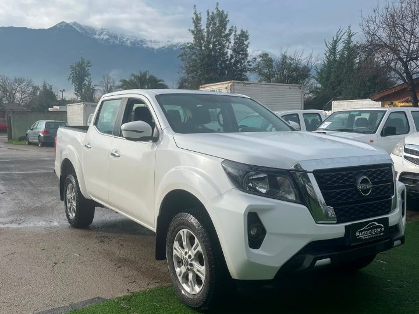 Nissan NAVARA 2023 - Foto 2 de 8