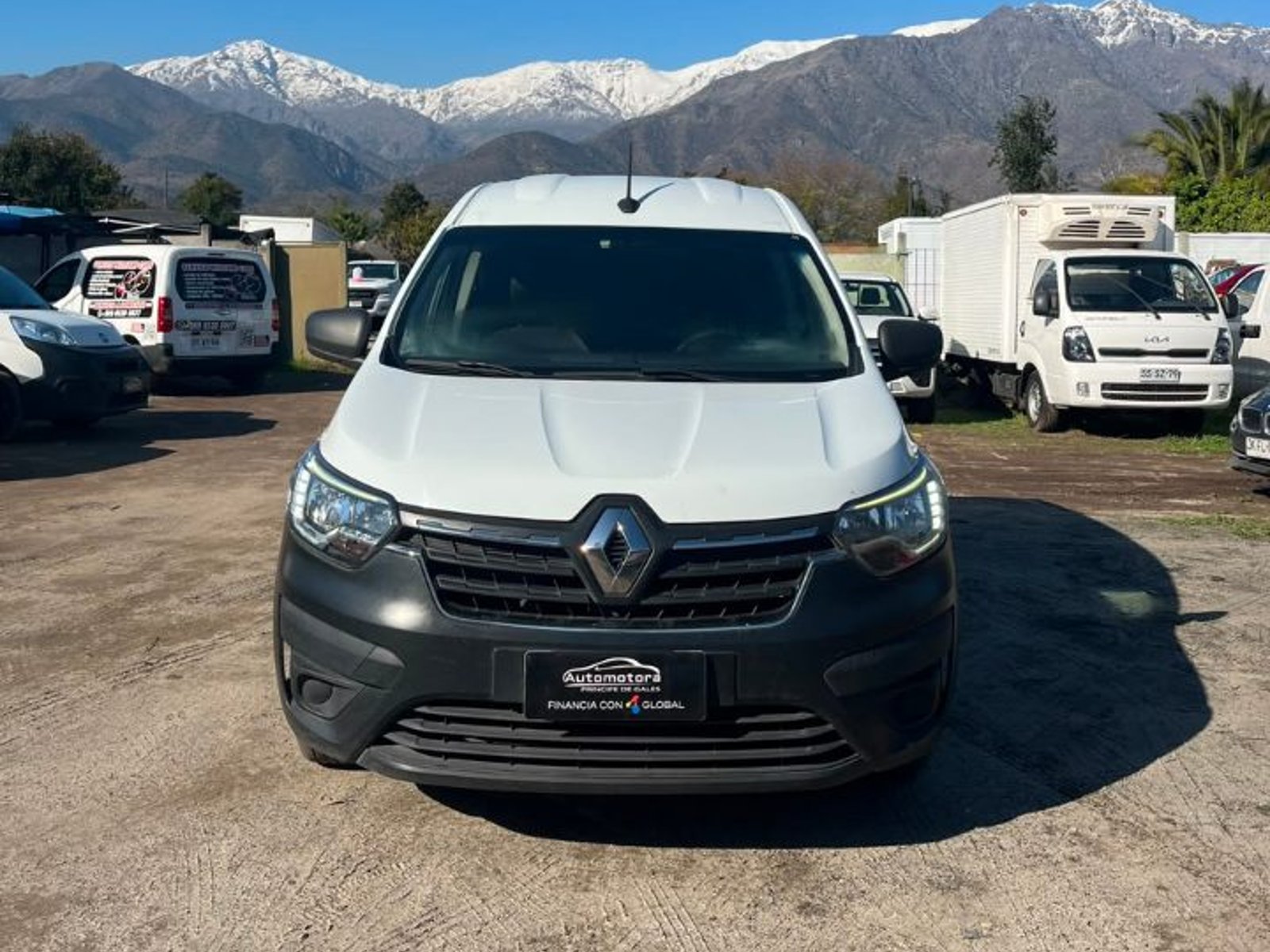 Renault EXPRESS 2023 - Foto 2 de 11