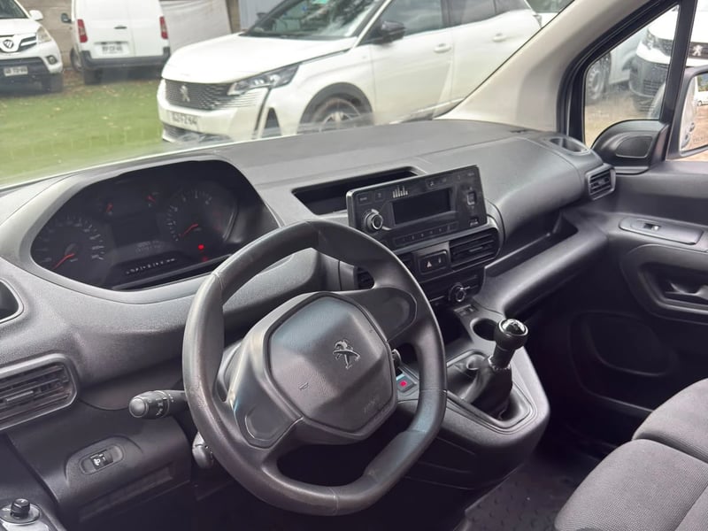 Peugeot PARTNER 2022 - Imagen 9 de 12